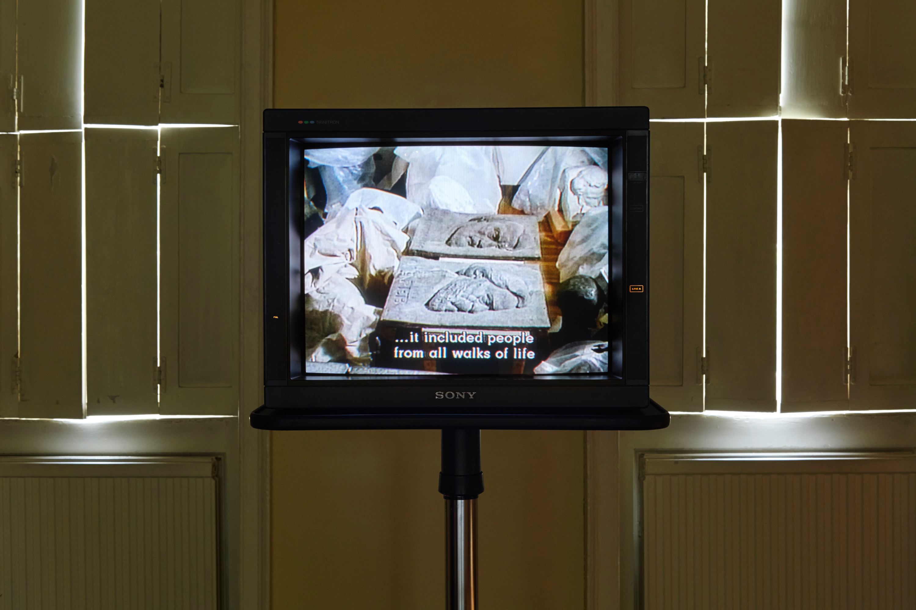 Mark Lewis & Laura Mulvey, ‘Disgraced Monuments’, 1993, Super 16mm transferred to digi- betacam and DVD, 49 mins. Installation view